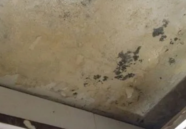 高邑阳台漏水维修公司分享下高邑卫生间渗水维修需要注意哪些问题。